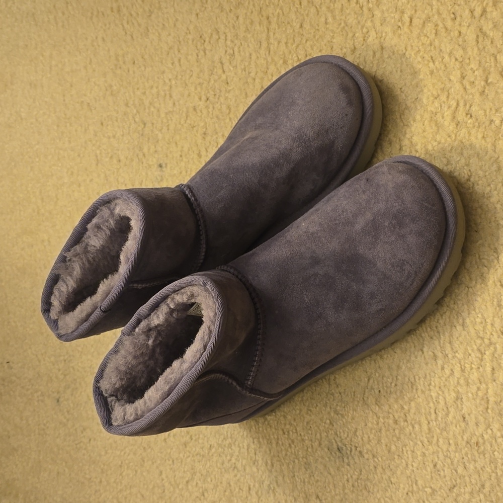 Ugg Classic Mini II Light Purple Size 8